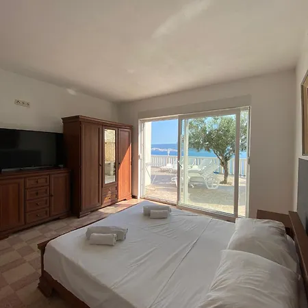 Panoramic Oasis In